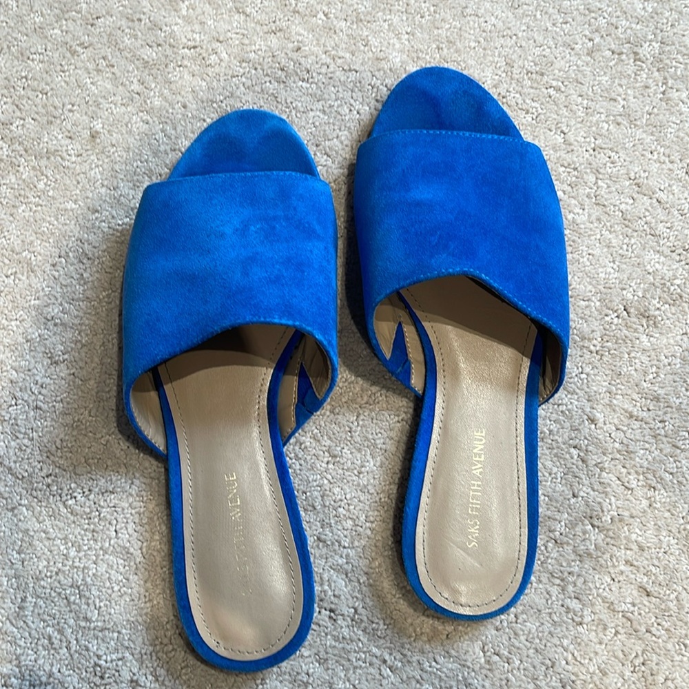Saks Fifth Avenue Flops